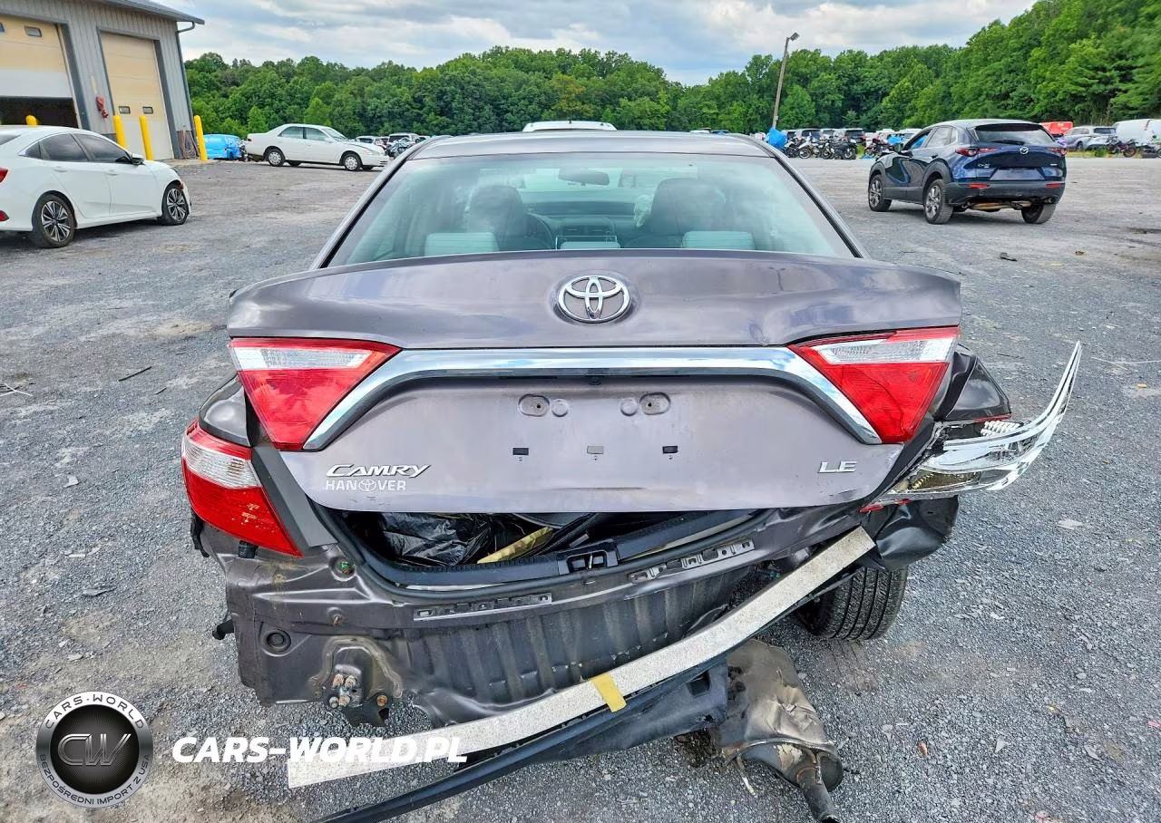 2015 Toyota Camry Le VIN:4T4BF1FKXFR502989 - 6