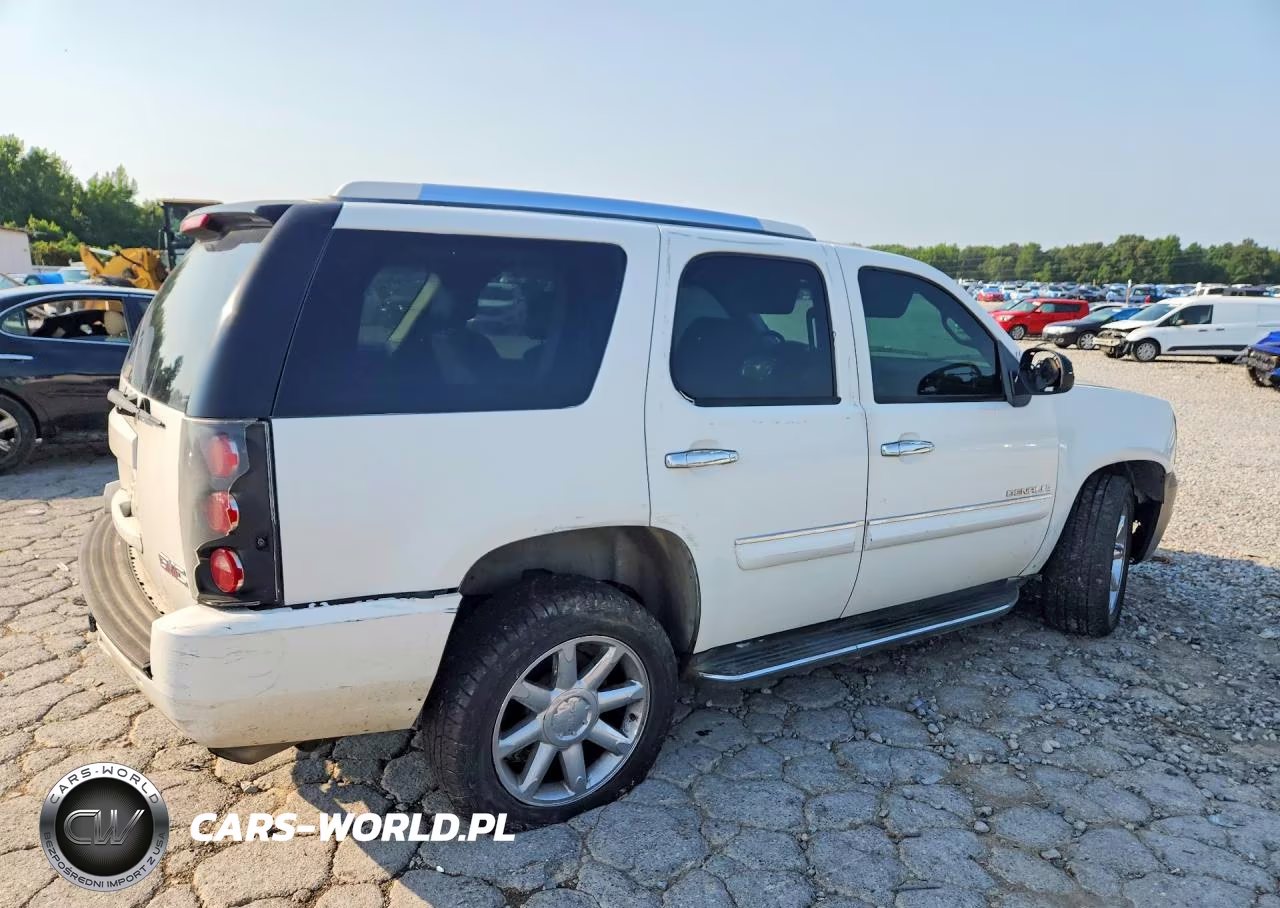 2008 GMC Yukon Denali VIN:1GKFK638X8J113862 - 3