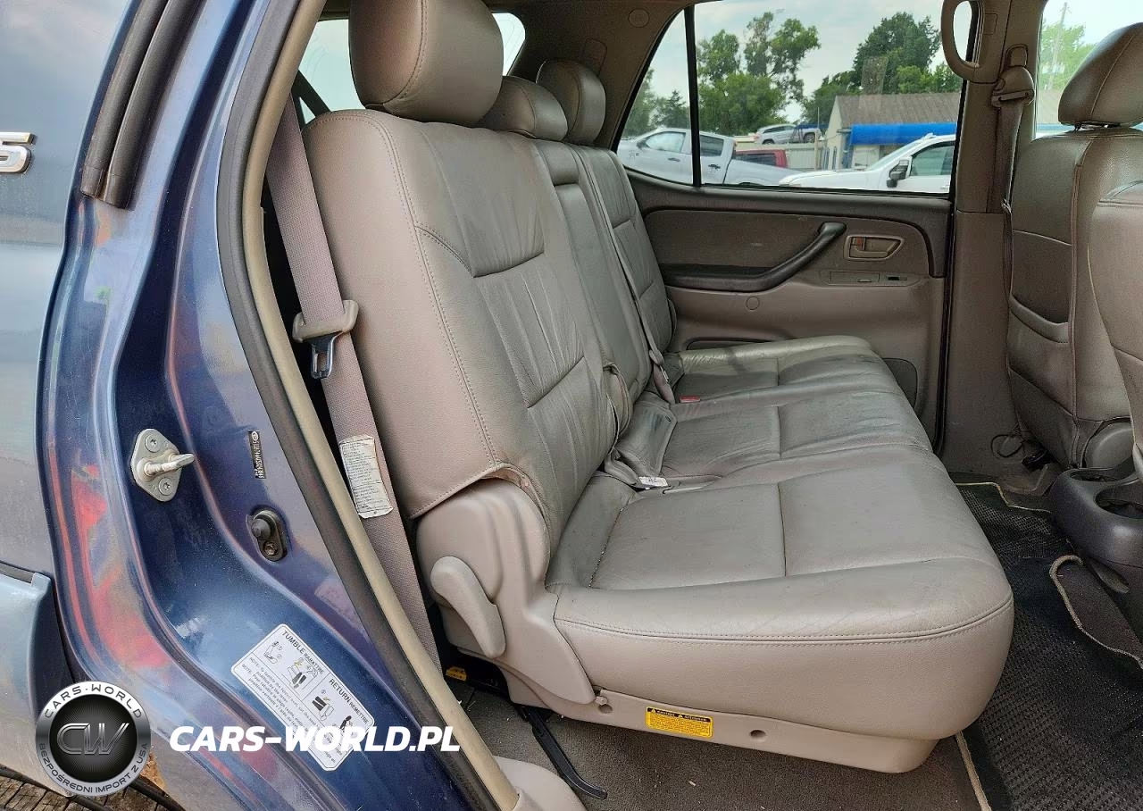 2005 Toyota Sequoia Sr5 VIN:5TDBT44AX5S243846 - 10