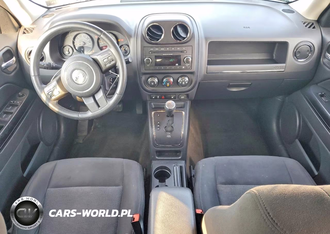 2015 Jeep Patriot Latitude VIN:1C4NJRFB1FD376367 - 8
