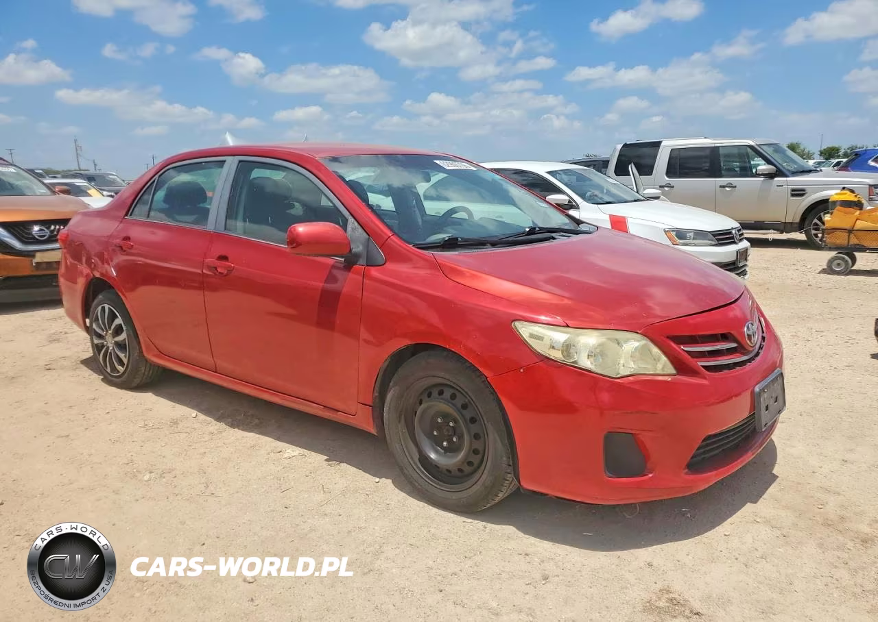 2013 Toyota Corolla Le VIN:5YFBU4EE7DP149140 - 4
