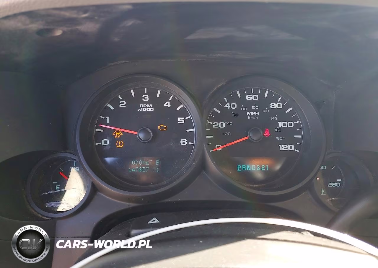 2011 Chevrolet Silverado C1500 VIN:1GCRCPEX6BZ345528 - 9