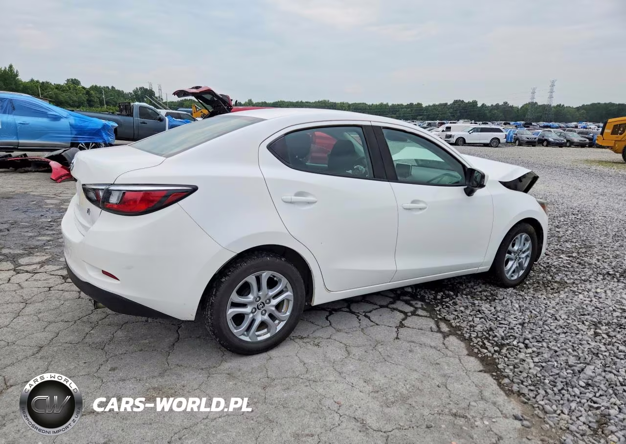 2017 Toyota Yaris Ia Base VIN:3MYDLBYV2HY180668 - 3