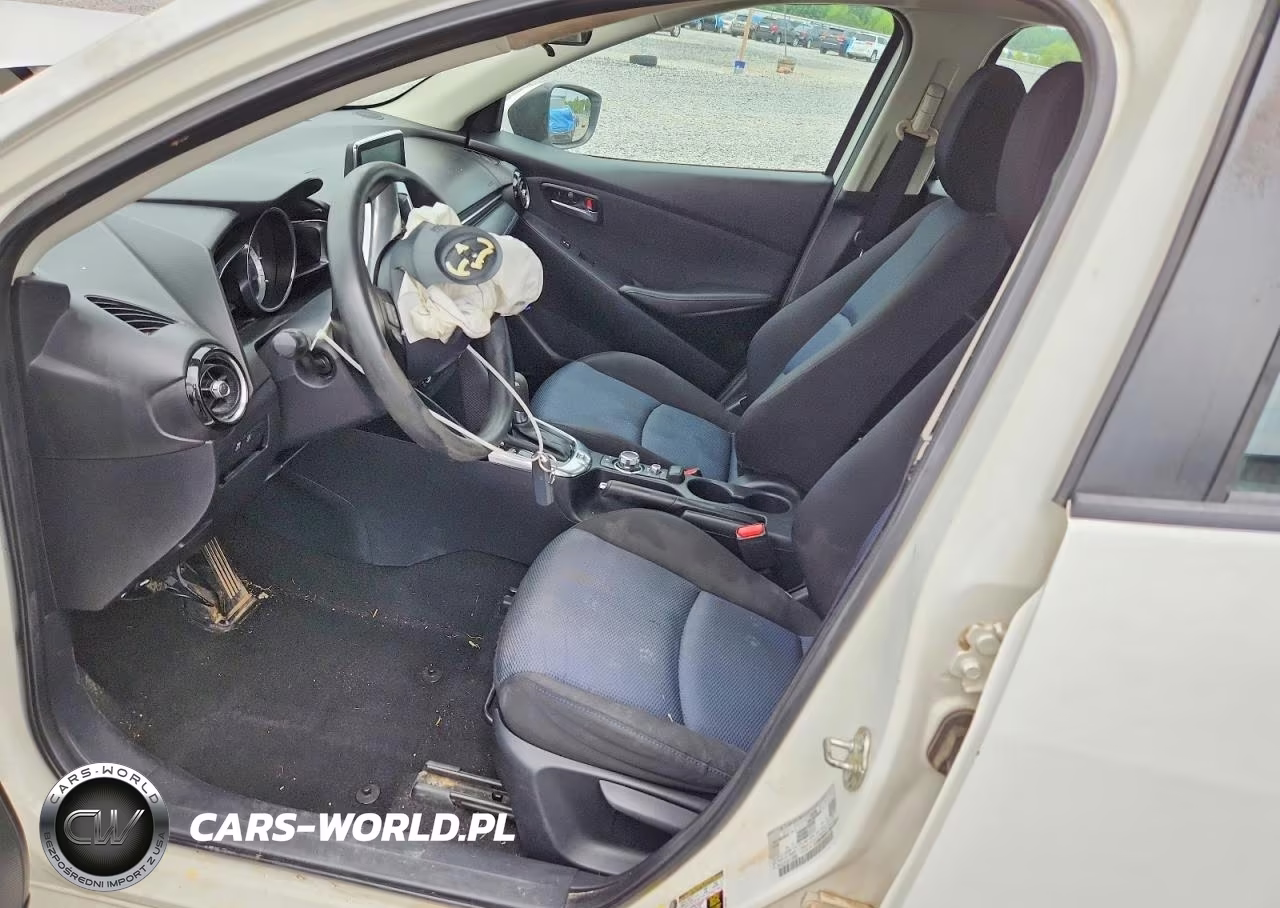 2017 Toyota Yaris Ia Base VIN:3MYDLBYV2HY180668 - 7