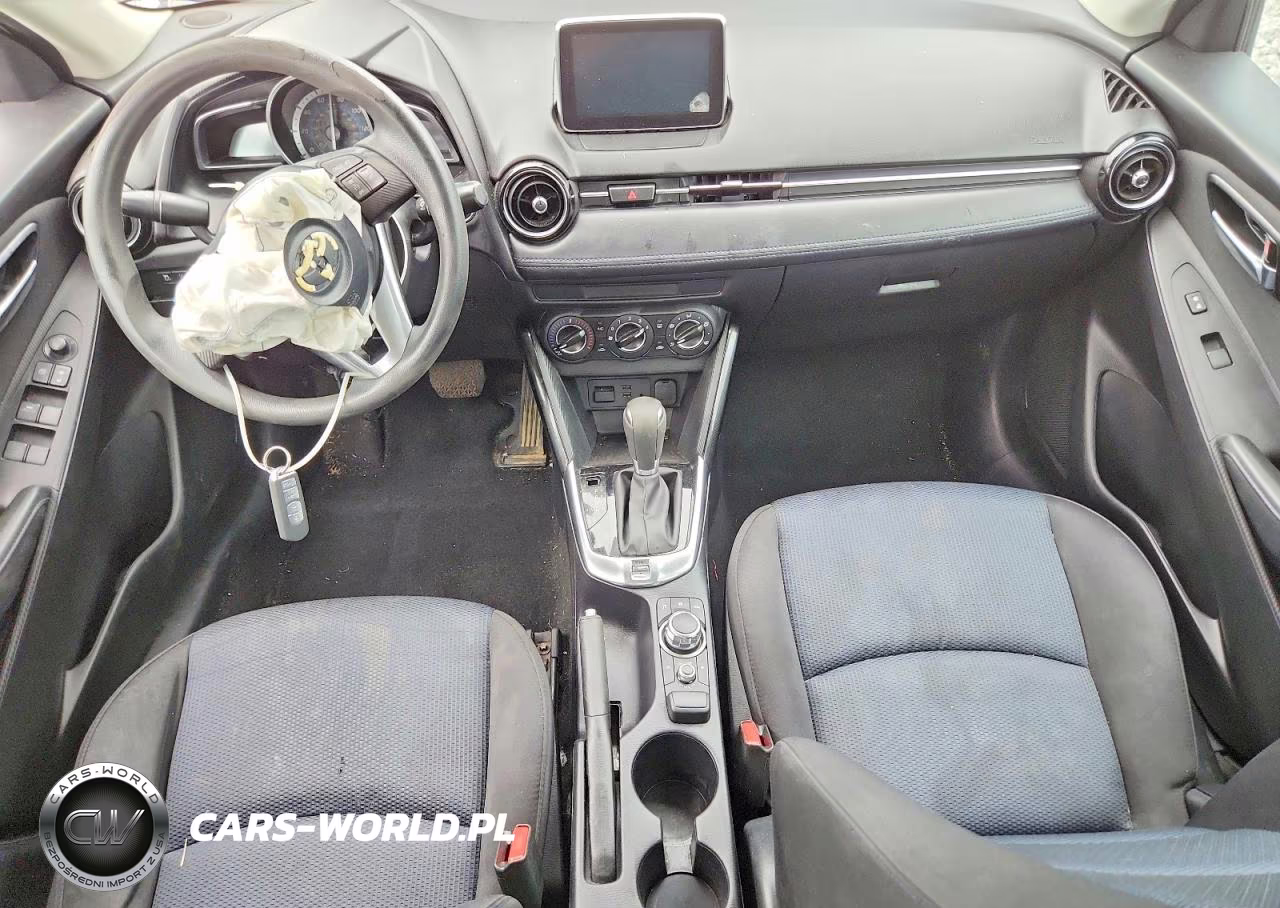 2017 Toyota Yaris Ia Base VIN:3MYDLBYV2HY180668 - 8