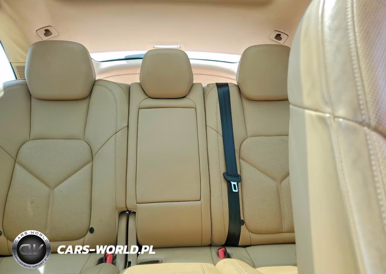 2014 Porsche Cayenne VIN:WP1AF2A27ELA33080 - 10