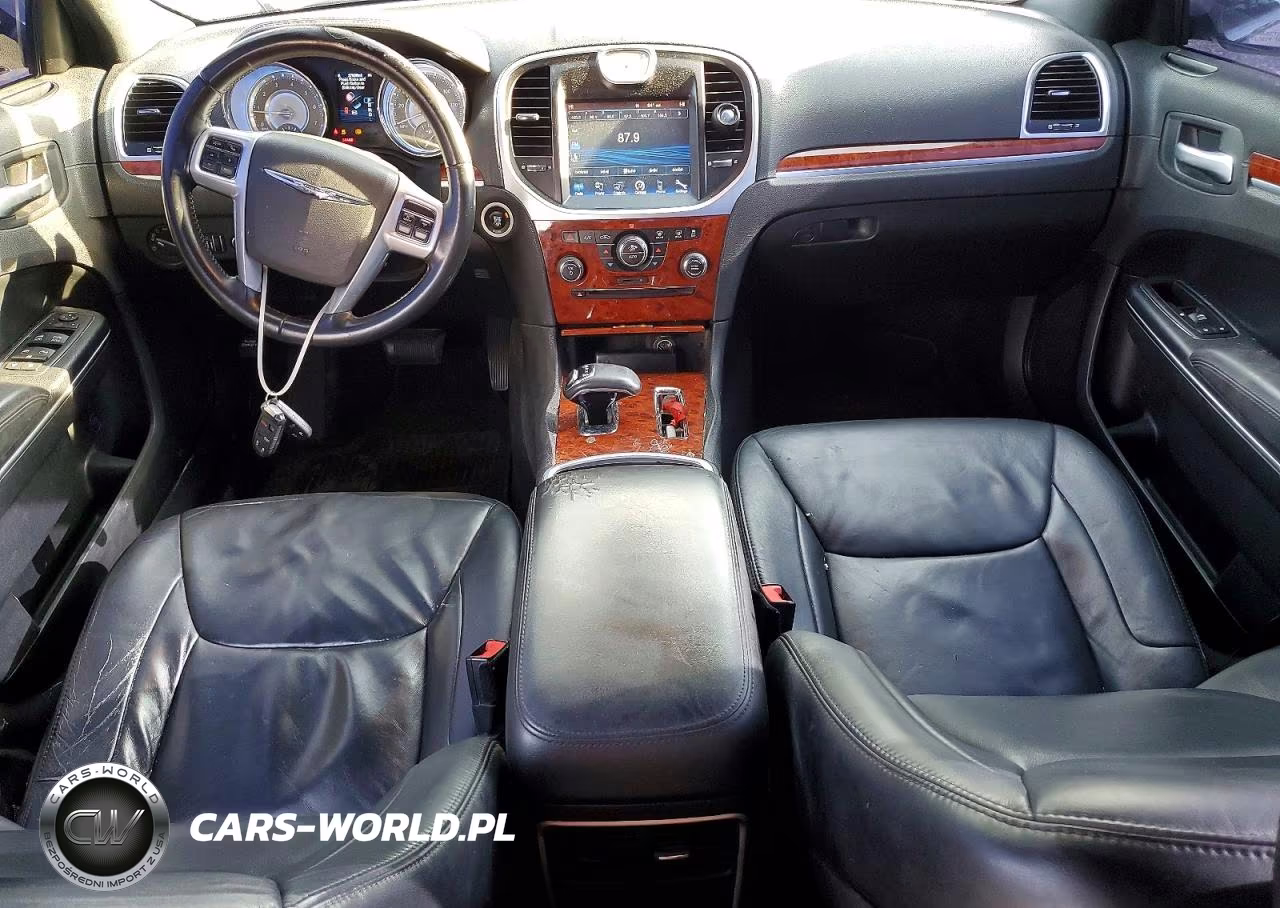 2014 Chrysler 300 VIN:2C3CCAAG3EH141609 - 8