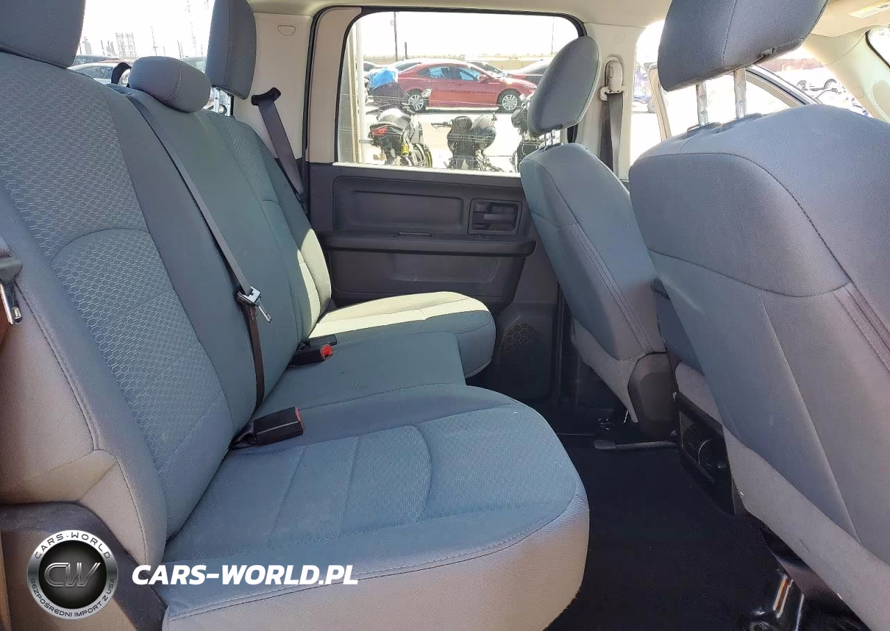 2019 Ram 1500 Classic Tradesman VIN:1C6RR7KG5KS518863 - 10