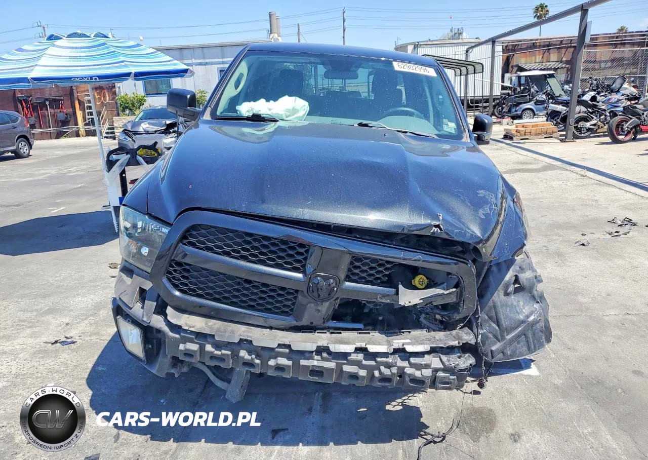 2019 Ram 1500 Classic Tradesman VIN:1C6RR7KG5KS518863 - 5
