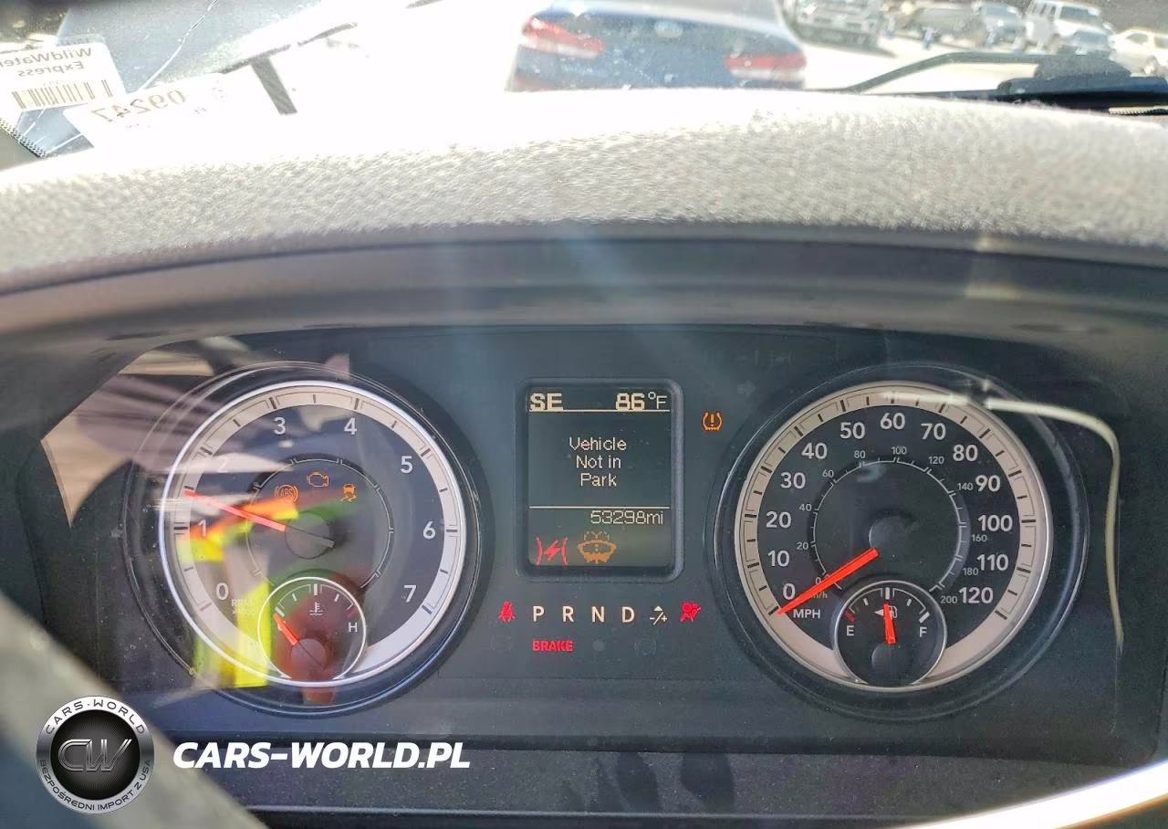 2019 Ram 1500 Classic Tradesman VIN:1C6RR7KG5KS518863 - 9