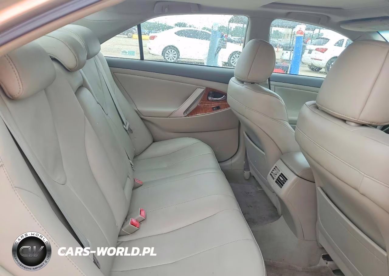 2010 Toyota Camry Hybrid VIN:4T1BB3EK3AU116717 - 10