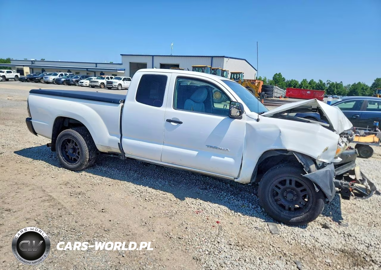 2015 Toyota Tacoma Base VIN:5TFTX4CN2FX051846 - 4