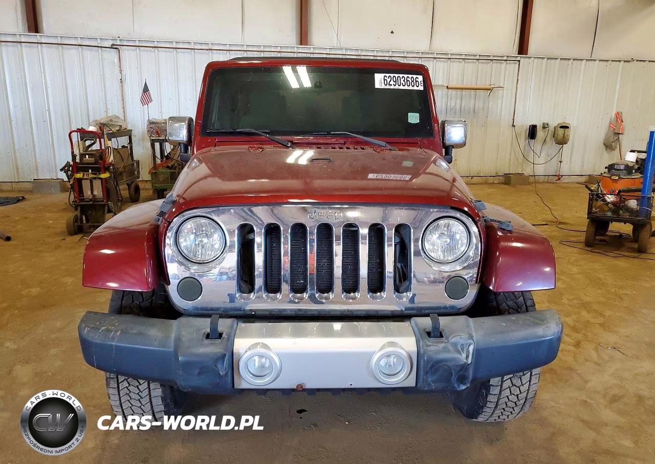 2010 Jeep Wrangler Unlimited Sahara VIN:1J4BA5H12AL114415 - 5