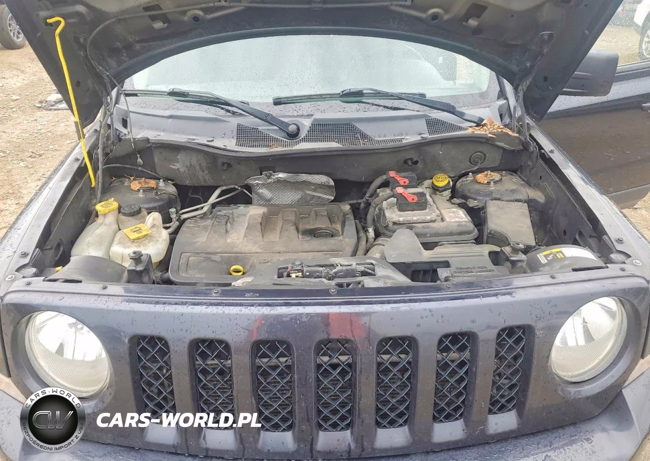 2015 Jeep Patriot Latitude VIN:1C4NJRFB1FD269562 - 12