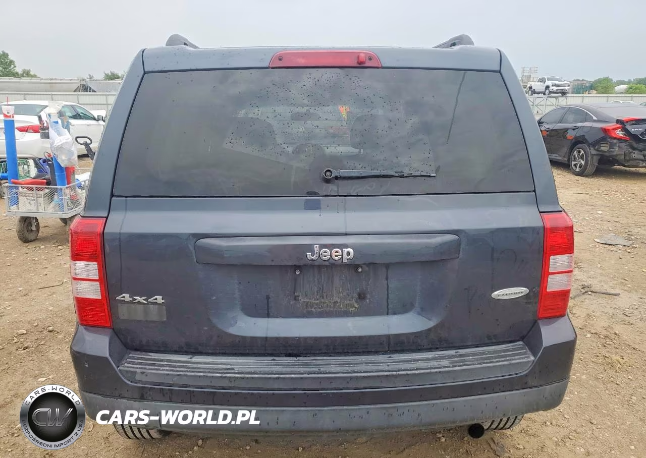 2015 Jeep Patriot Latitude VIN:1C4NJRFB1FD269562 - 6