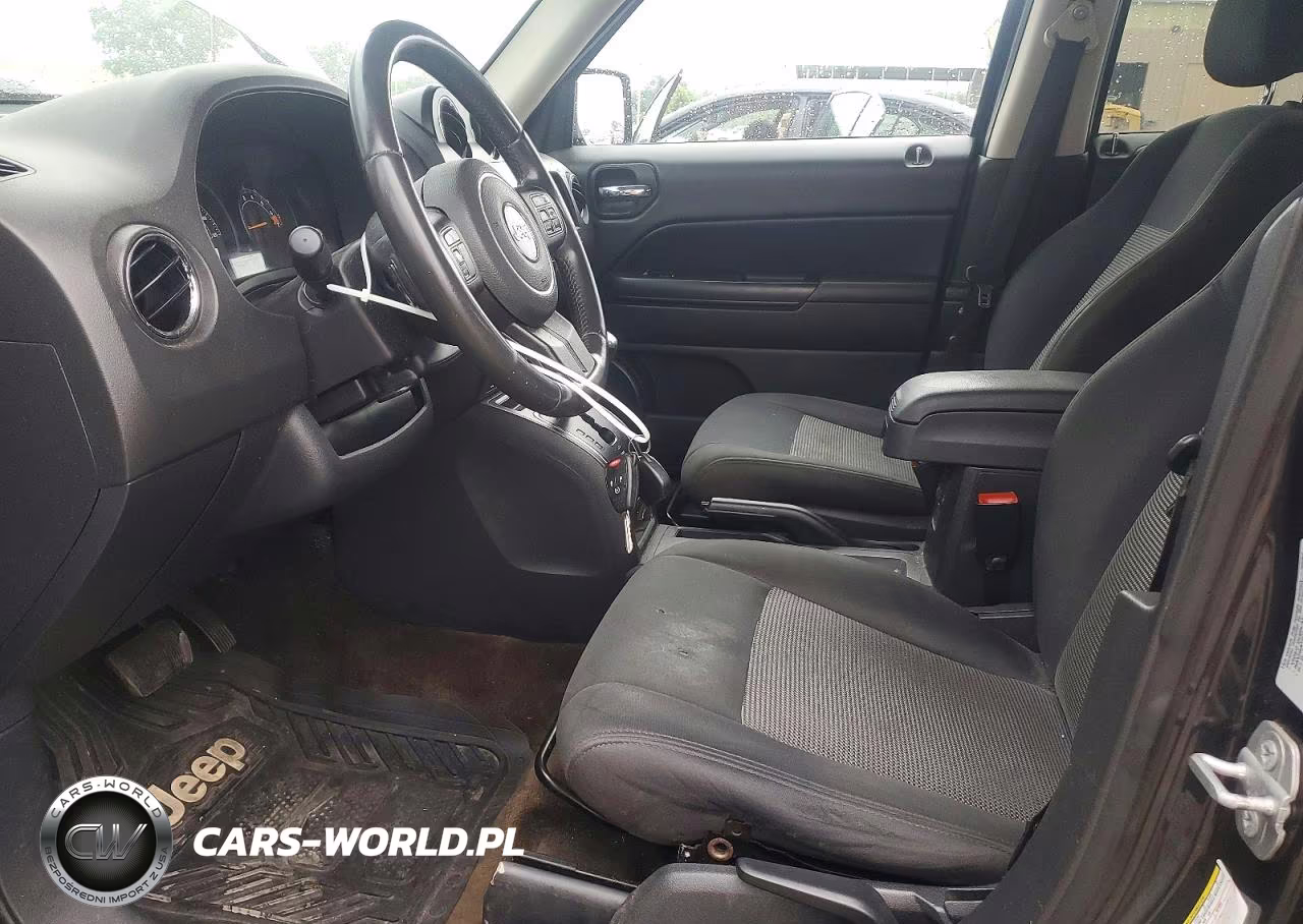 2015 Jeep Patriot Latitude VIN:1C4NJRFB1FD269562 - 7