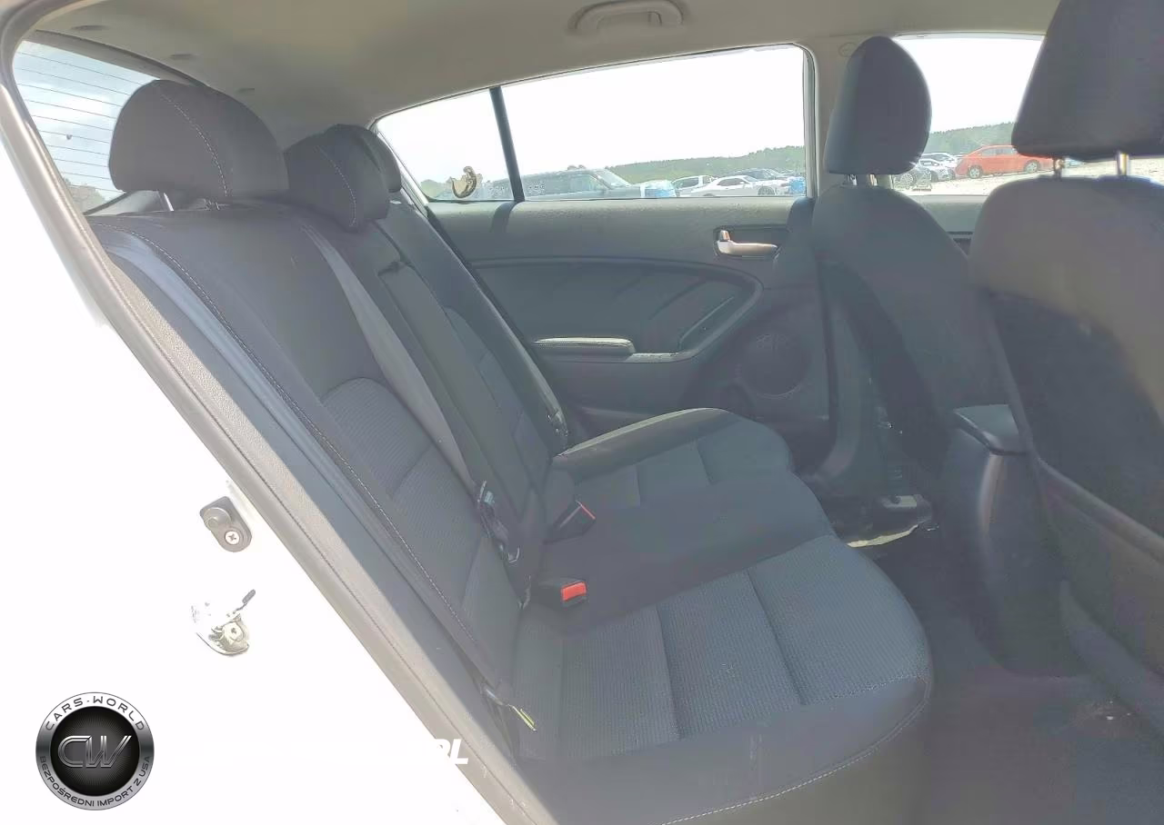 2018 Kia Forte5 Lx VIN:KNAFK5A83J5773536 - 10