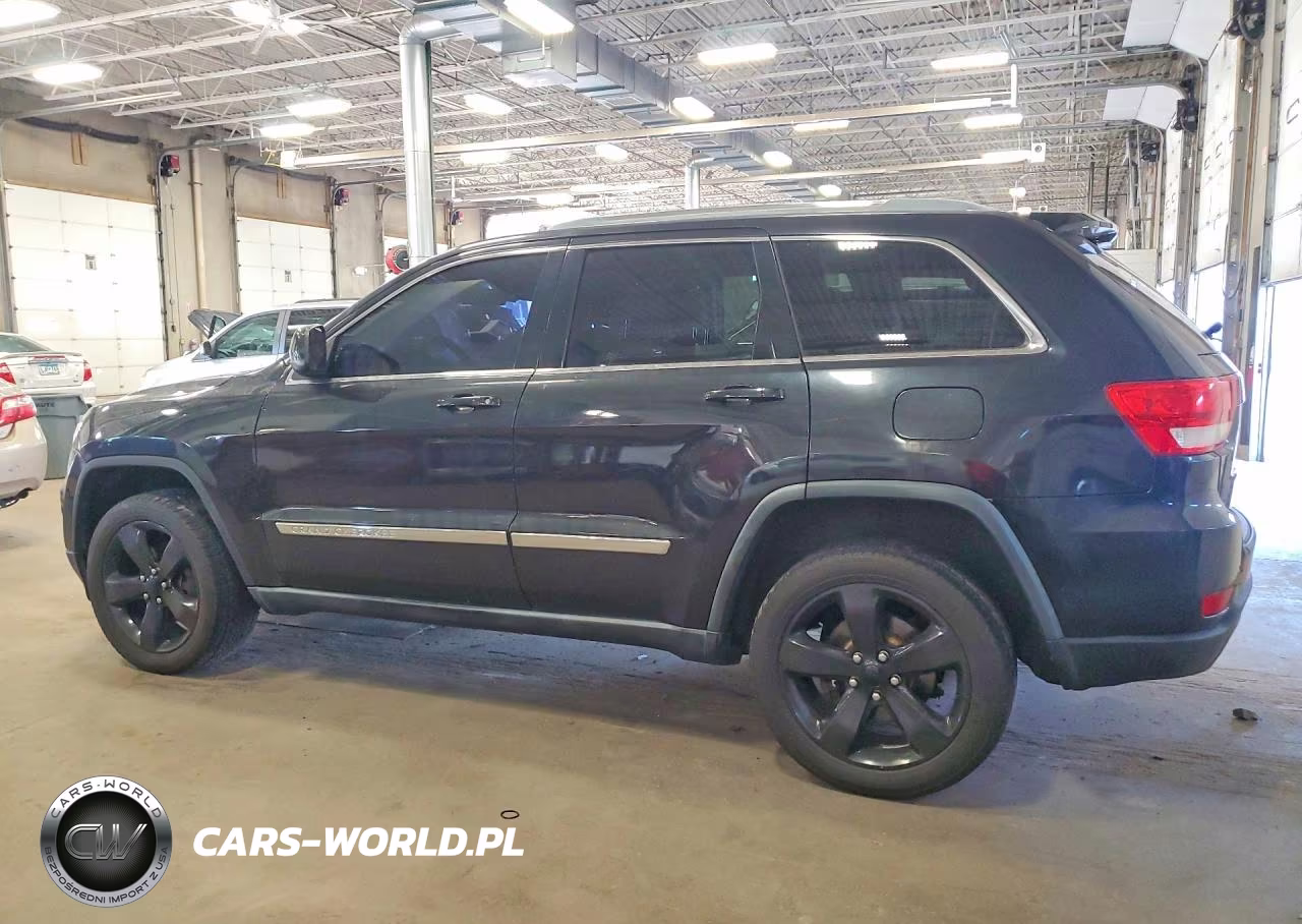 2012 Jeep Grand Cherokee Laredo VIN:1C4RJFAG0CC232037 - 2
