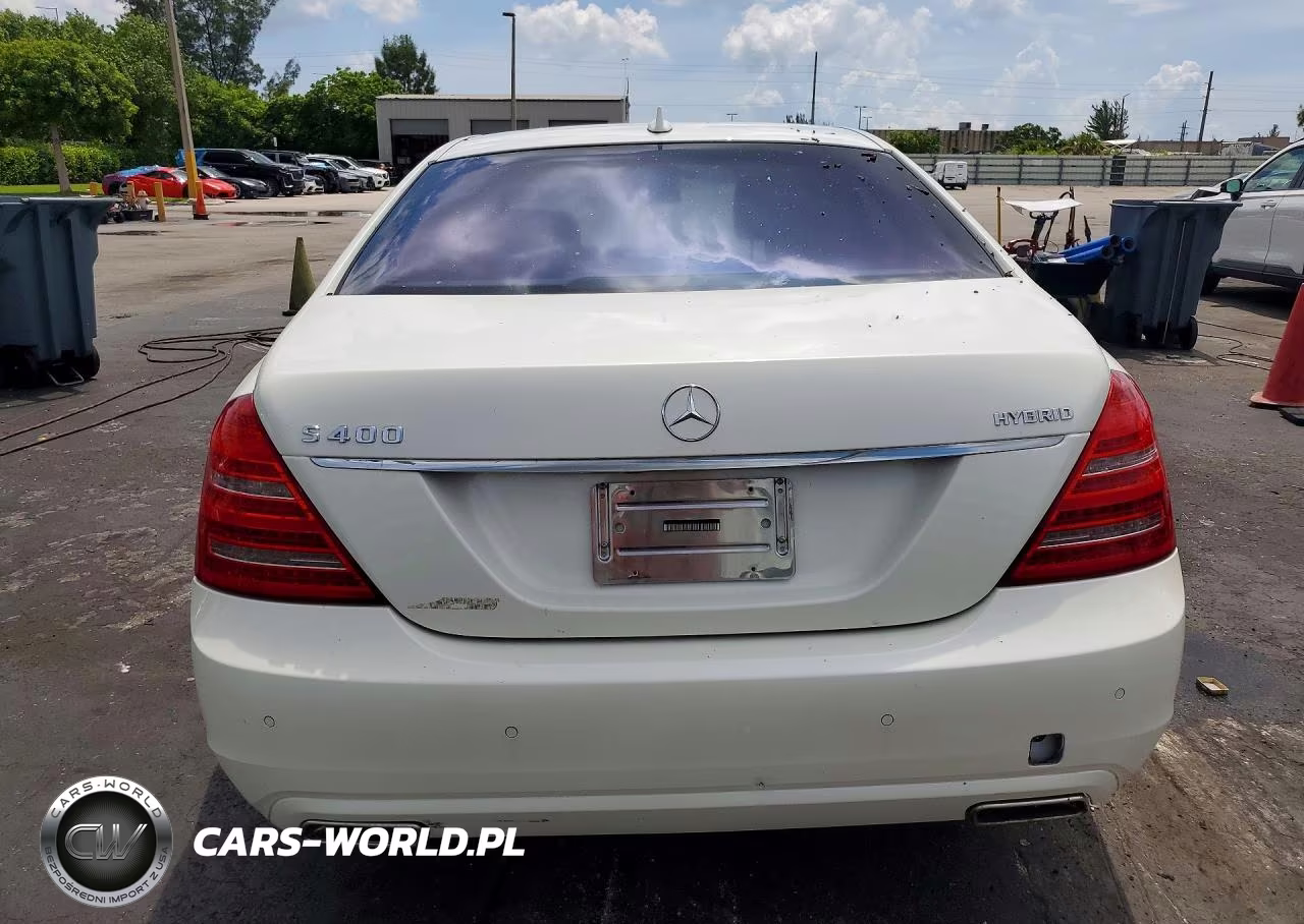 2010 Mercedes-Benz S 400 VIN:WDDNG9FB3AA302186 - 6