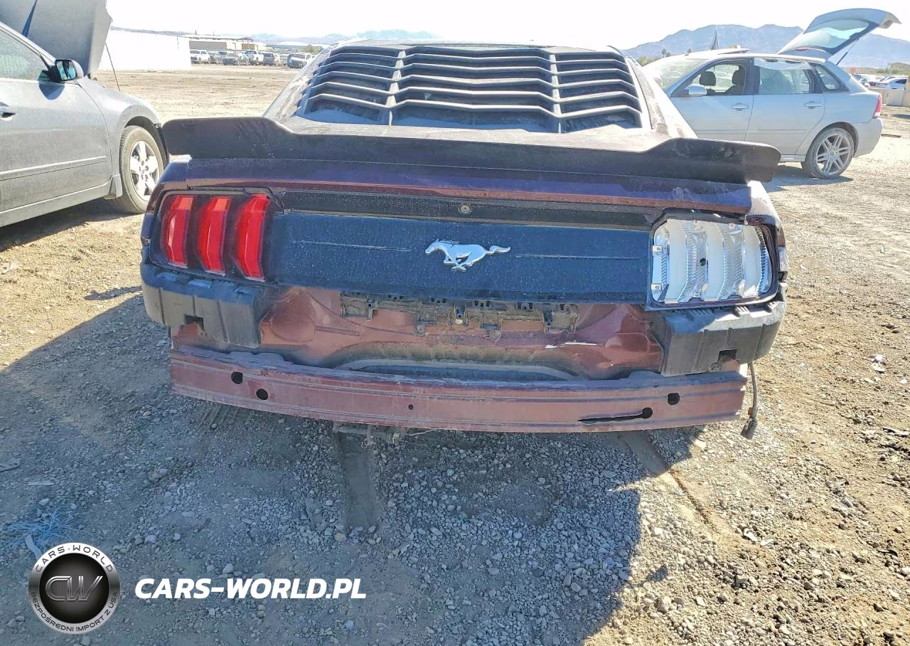 2018 Ford Mustang VIN:1FA6P8TH8J5185074 - 6
