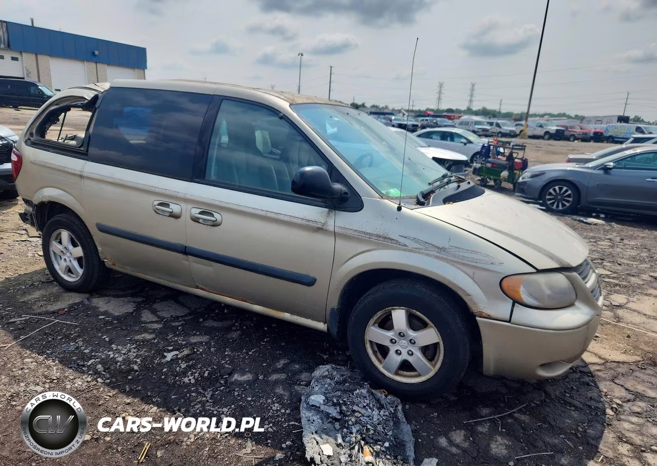 2005 Dodge Caravan Sxt VIN:1D4GP45R75B182366 - 4