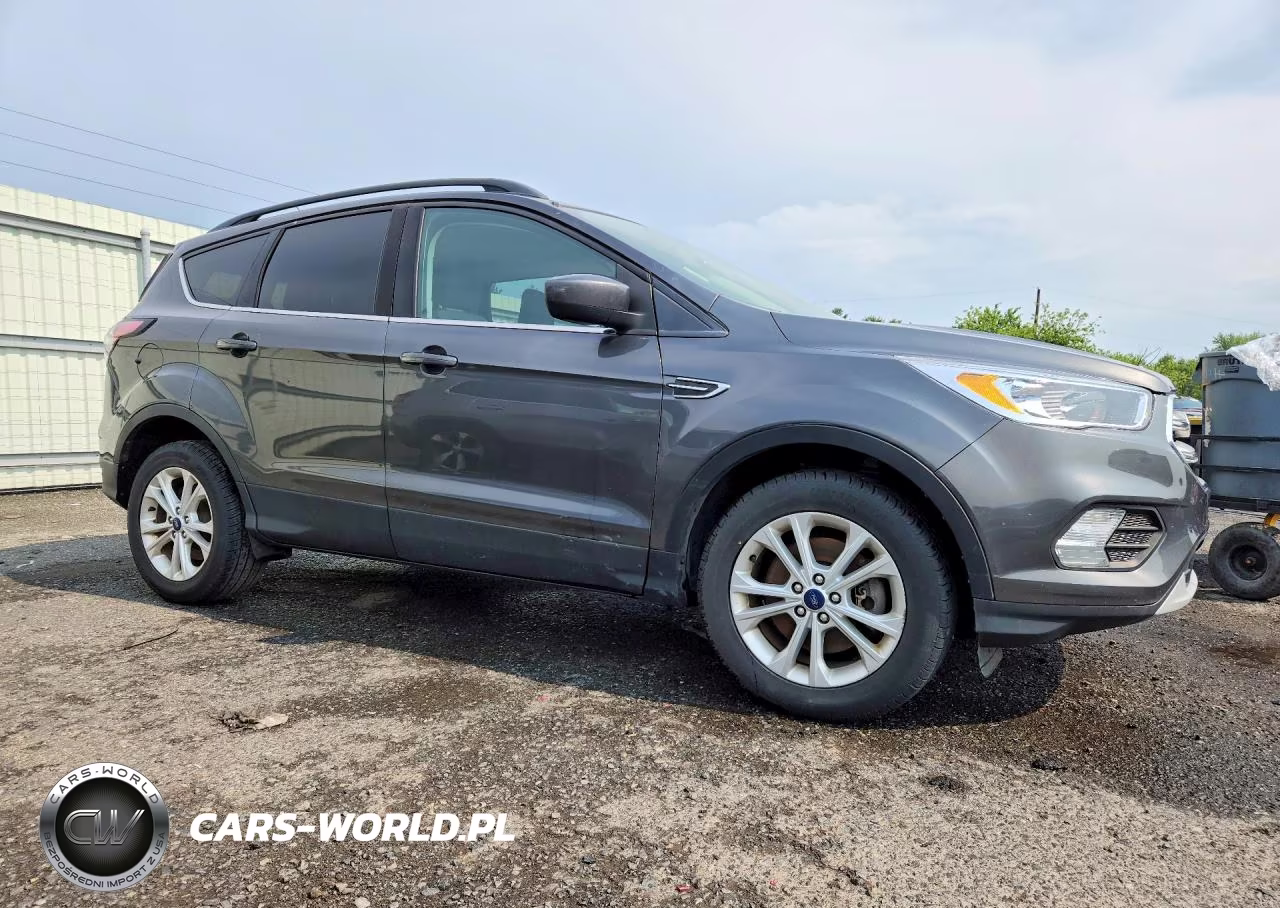 2018 Ford Escape Se VIN:1FMCU9GD8JUB03042 - 4