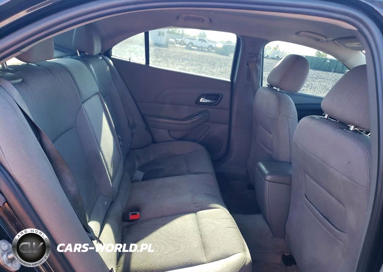 2014 Chevrolet Malibu Ls VIN:1G11B5SL1EF223101 - 10