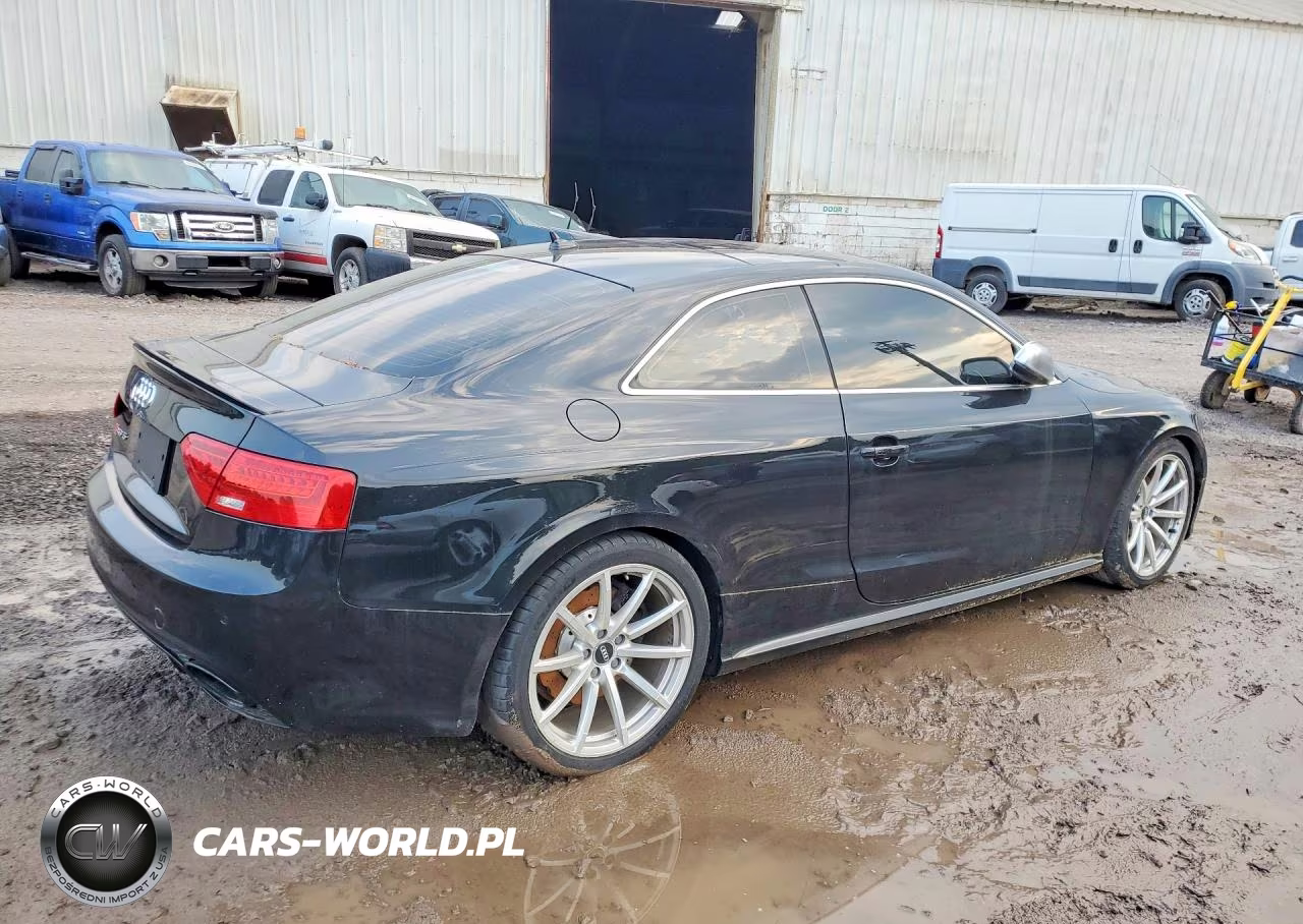 2015 Audi Rs5 VIN:WUAC6AFR4FA900025 - 3