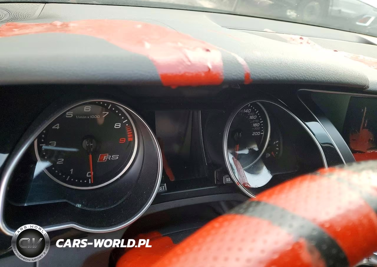 2015 Audi Rs5 VIN:WUAC6AFR4FA900025 - 9