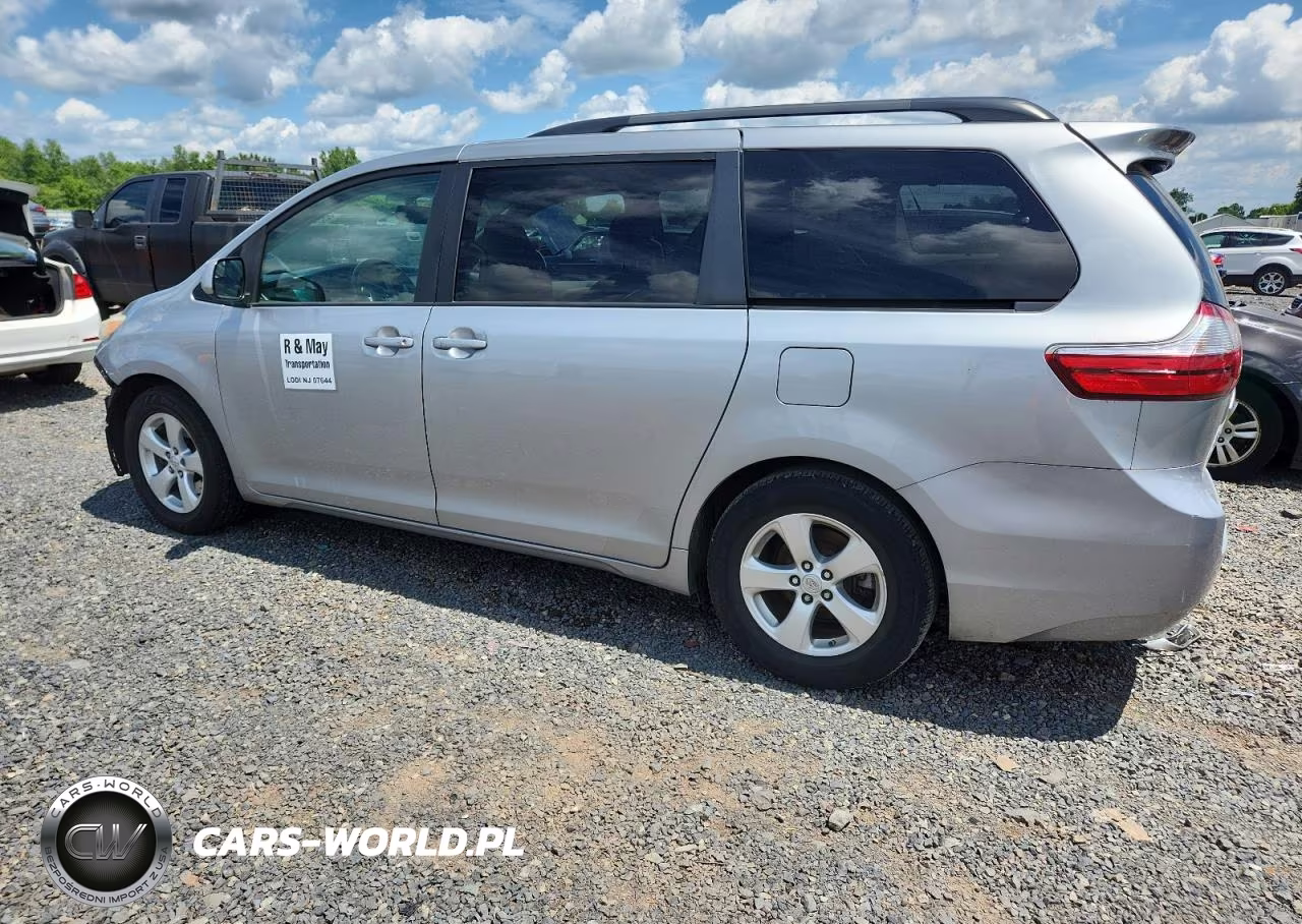 2016 Toyota Sienna Le VIN:5TDKK3DC0GS714100 - 2