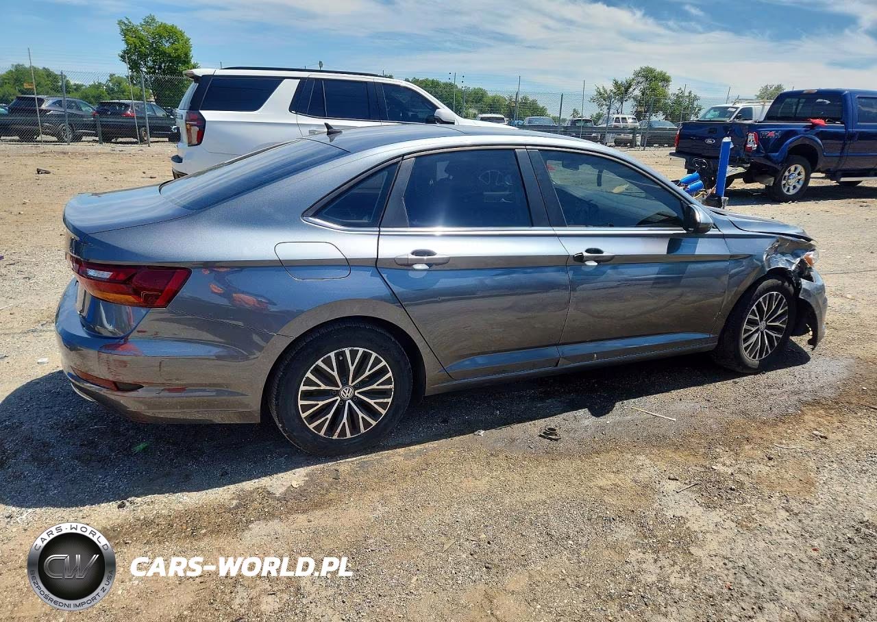 2019 Volkswagen Jetta S VIN:3VWC57BU3KM245802 - 3