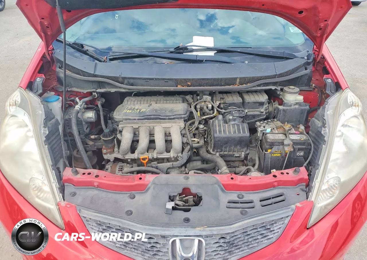 2011 Honda Fit Sport VIN:JHMGE8H59BC026644 - 13