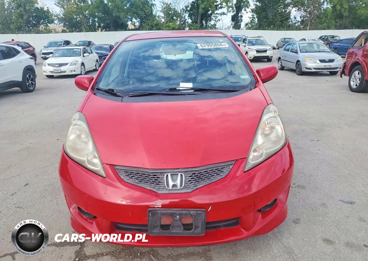 2011 Honda Fit Sport VIN:JHMGE8H59BC026644 - 6