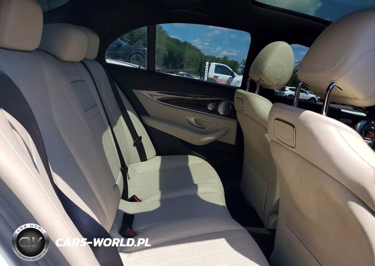 2019 Mercedes-Benz E 300 4Matic VIN:WDDZF4KB7KA562735 - 10