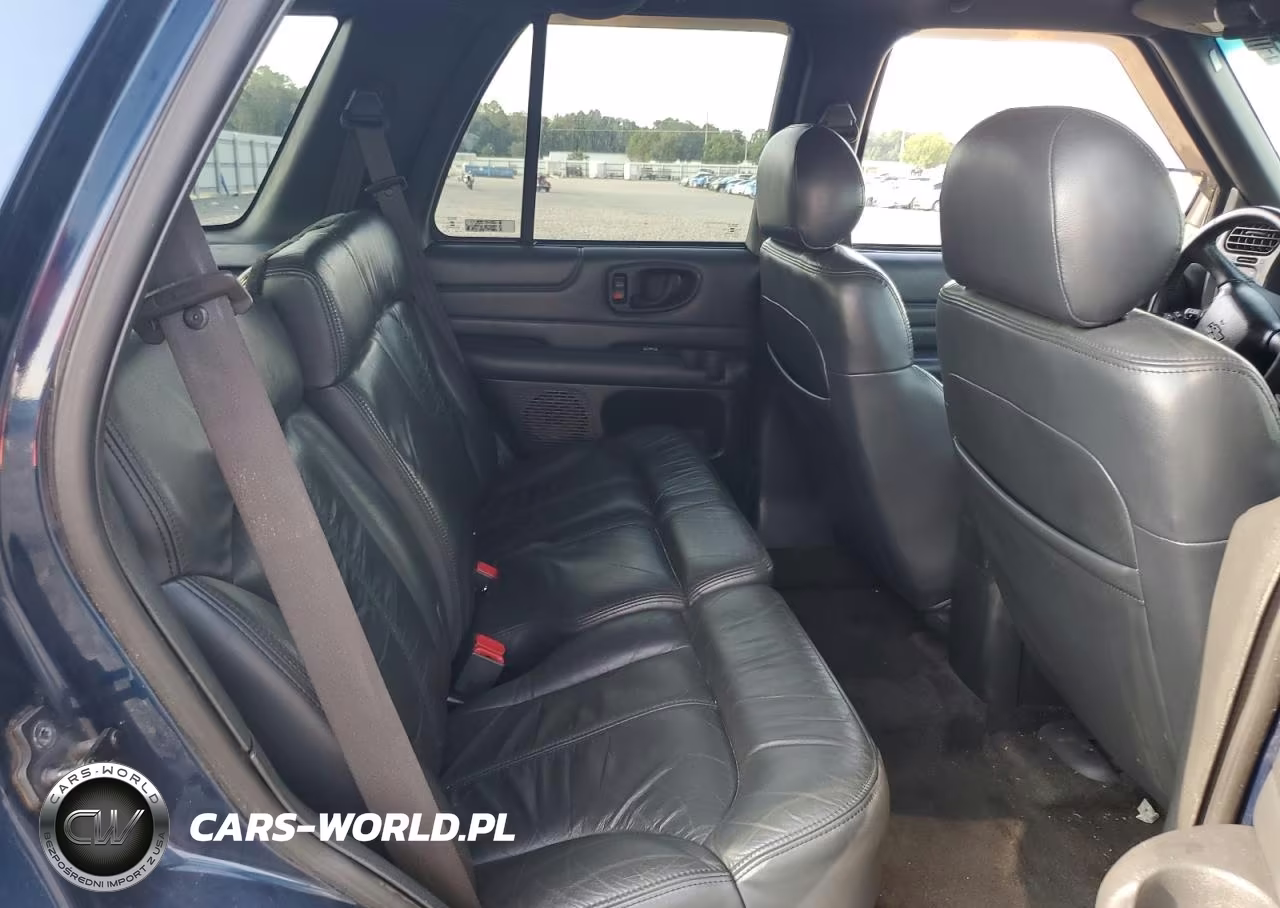 2000 Chevrolet Blazer VIN:1GNDT13W8Y2334220 - 10