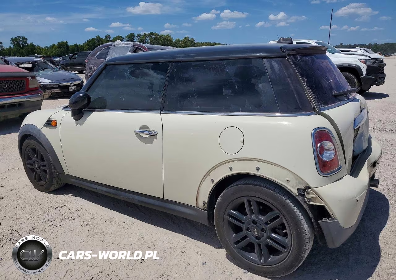 2013 Mini Cooper VIN:WMWSU3C5XDT685048 - 2