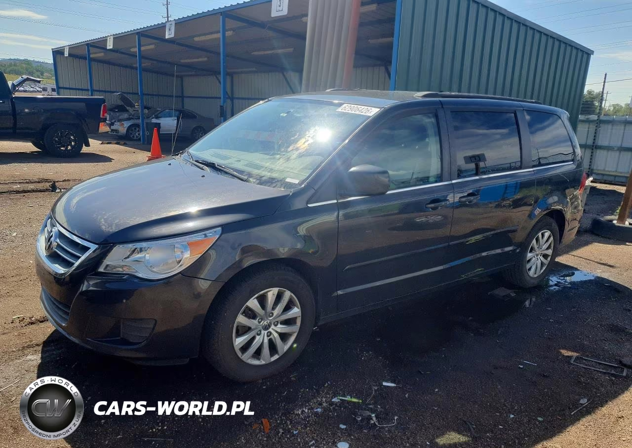 2012 Volkswagen Routan Se – zdjęcie 1 z 12