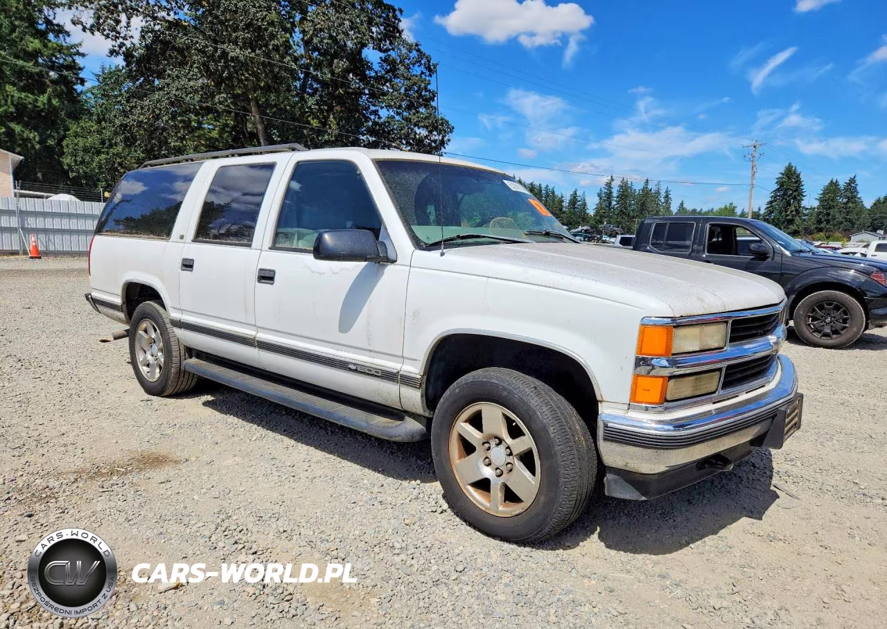 1999 Chevrolet Suburban K1500 VIN:3GNFK16R8XG127205 - 4