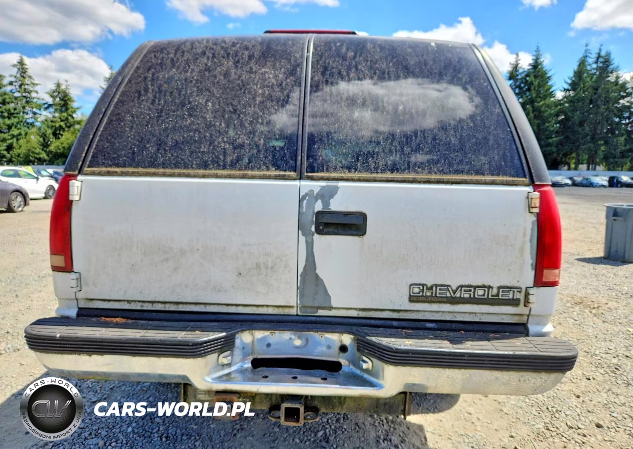 1999 Chevrolet Suburban K1500 VIN:3GNFK16R8XG127205 - 6