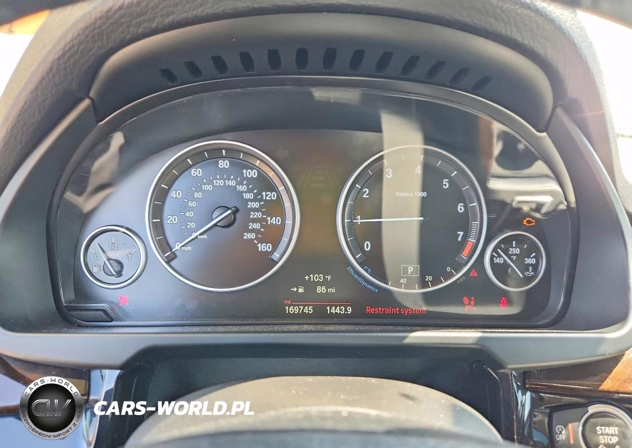2015 BMW X5 xDrive35I VIN:5UXKR0C53F0K52225 - 9