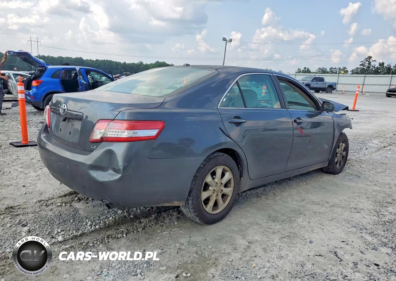 2010 Toyota Camry Le VIN:4T1BF3EK9AU567266 - 3