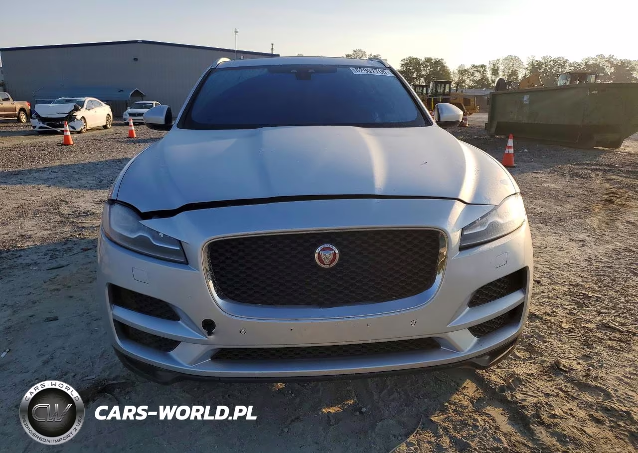 2018 Jaguar F-Pace Prestige VIN:SADCK2FN8JA255260 - 5