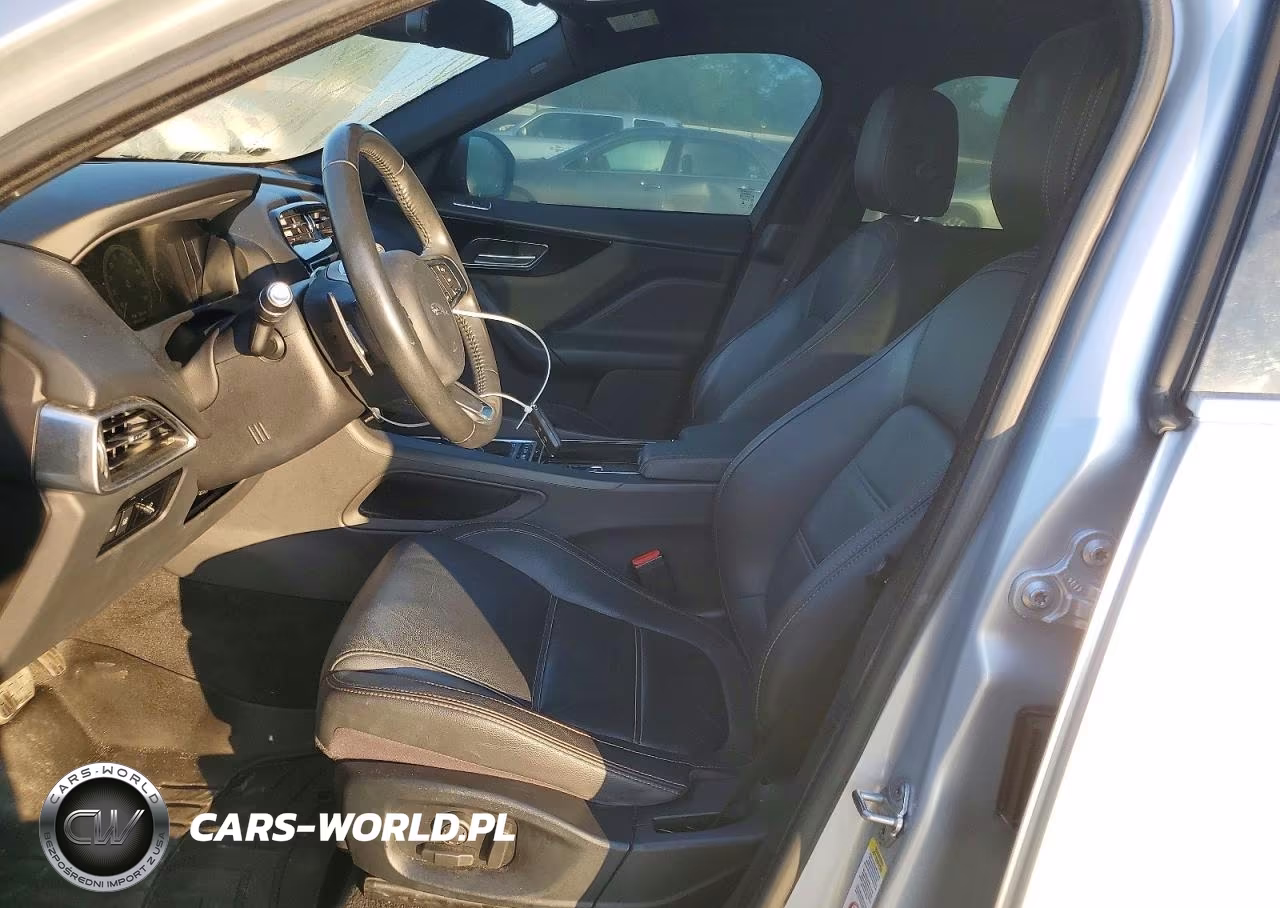 2018 Jaguar F-Pace Prestige VIN:SADCK2FN8JA255260 - 7