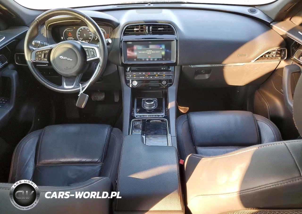 2018 Jaguar F-Pace Prestige VIN:SADCK2FN8JA255260 - 8