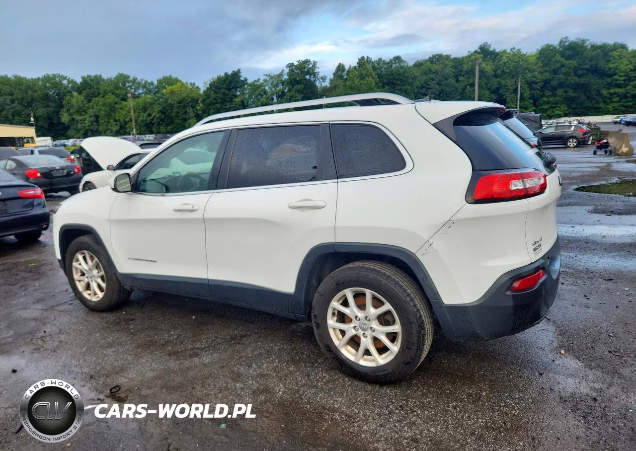 2015 Jeep Cherokee Latitude VIN:1C4PJMCS5FW588855 - 2