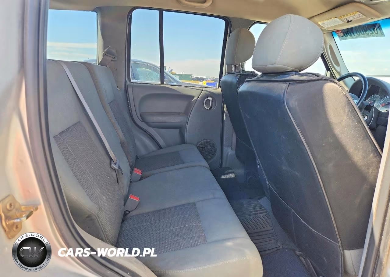 2005 Jeep Liberty Limited VIN:1J4GL58KX5W695465 - 11
