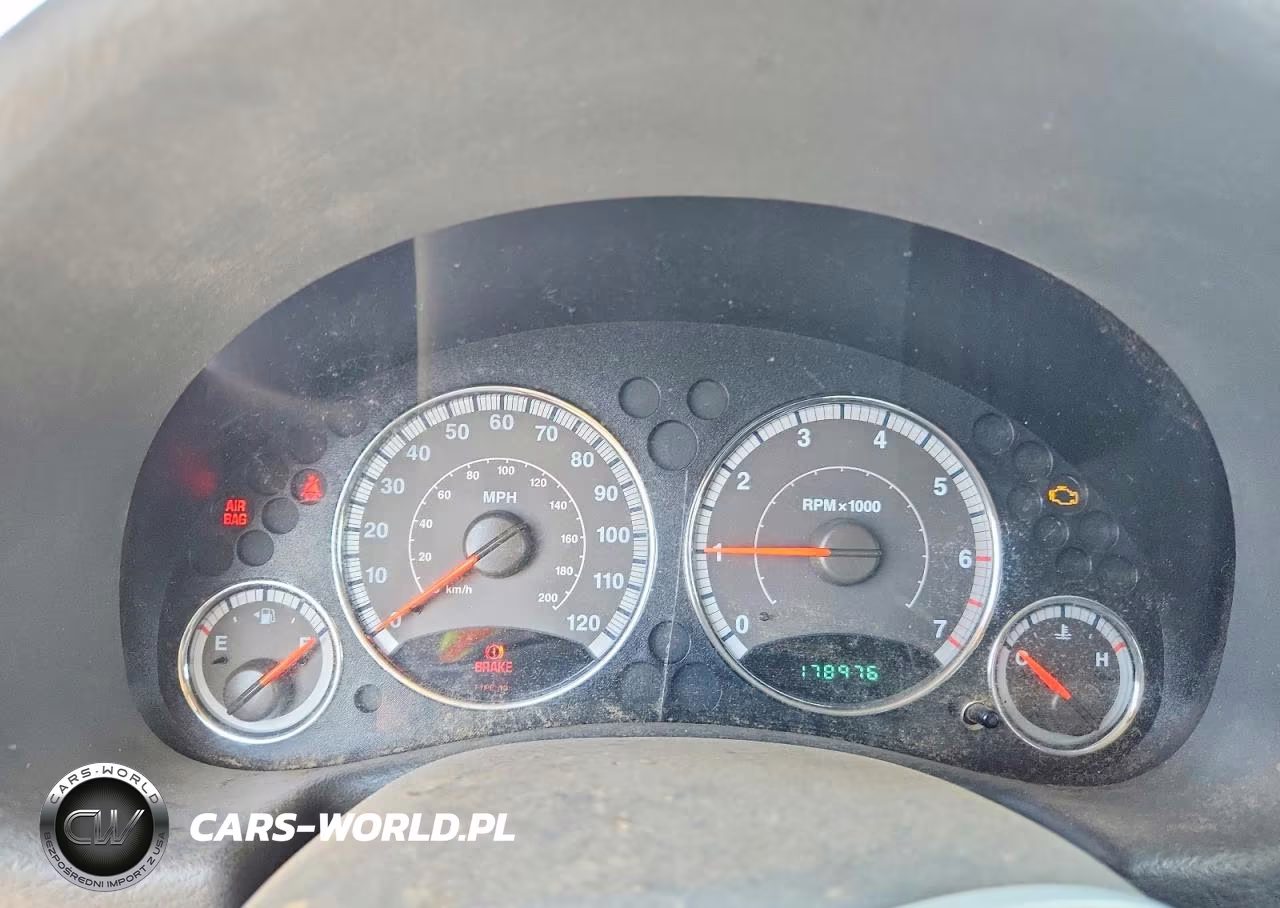 2005 Jeep Liberty Limited VIN:1J4GL58KX5W695465 - 9