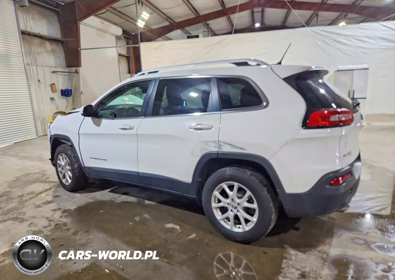 2017 Jeep Cherokee Latitude VIN:1C4PJMCB4HW655643 - 2