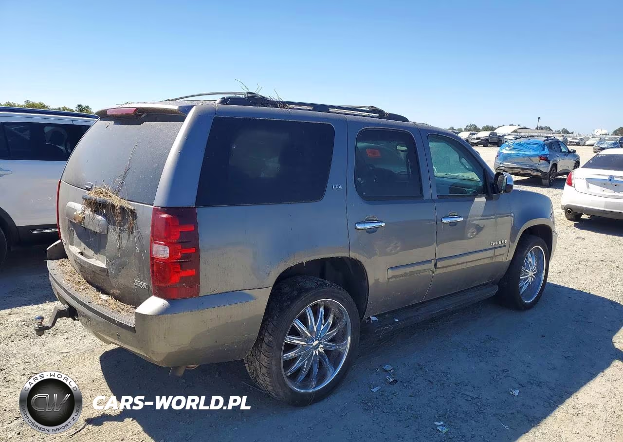 2007 Chevrolet Tahoe K1500 VIN:1GNFK130X7J319830 - 3
