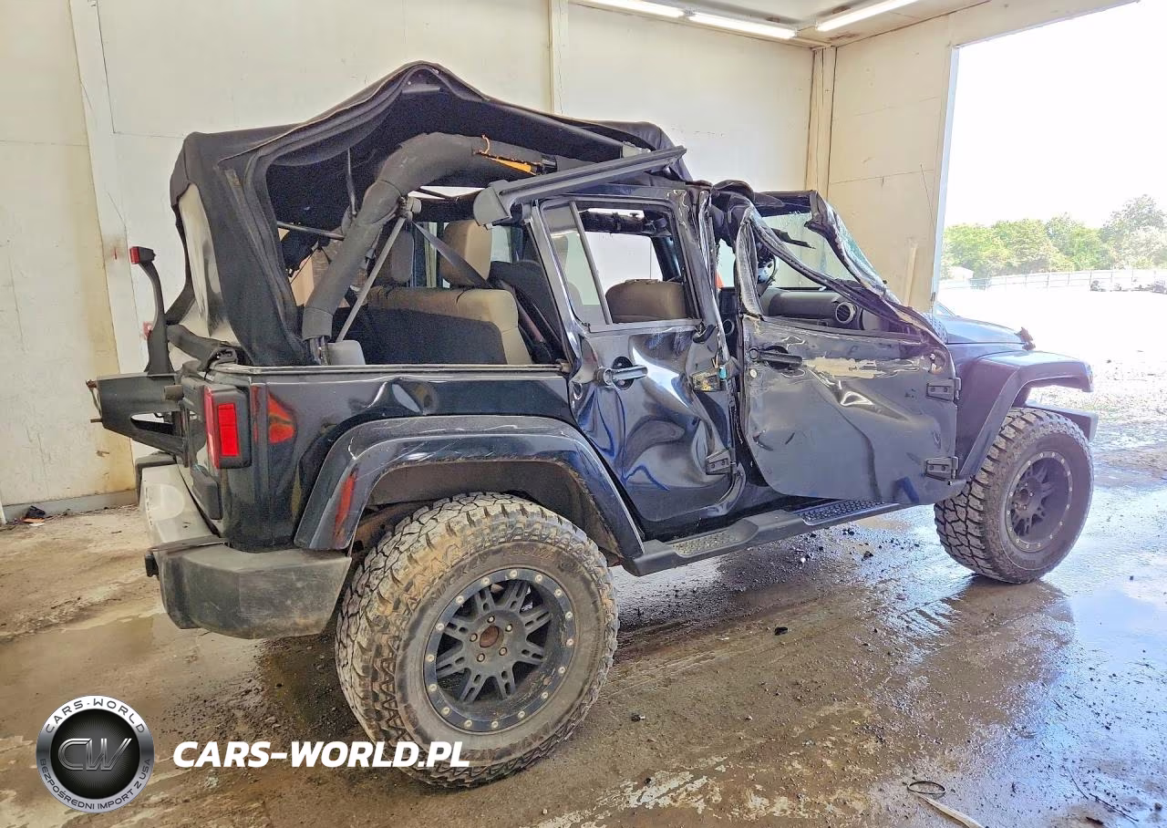 2008 Jeep Wrangler Unlimited Sahara VIN:1J4GA59108L532213 - 3